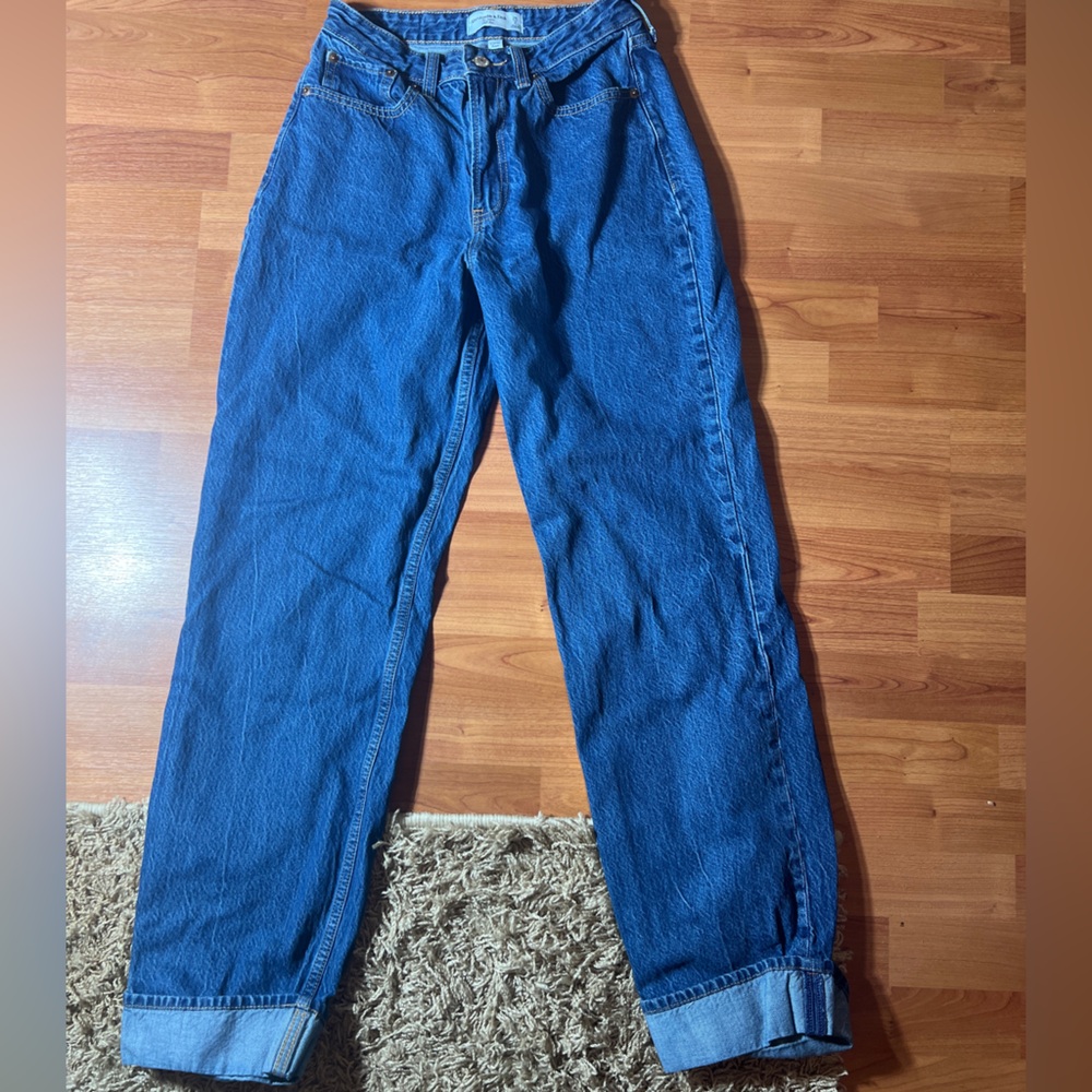 Abercrombie & Fitch Loose High Rise Blue Jeans